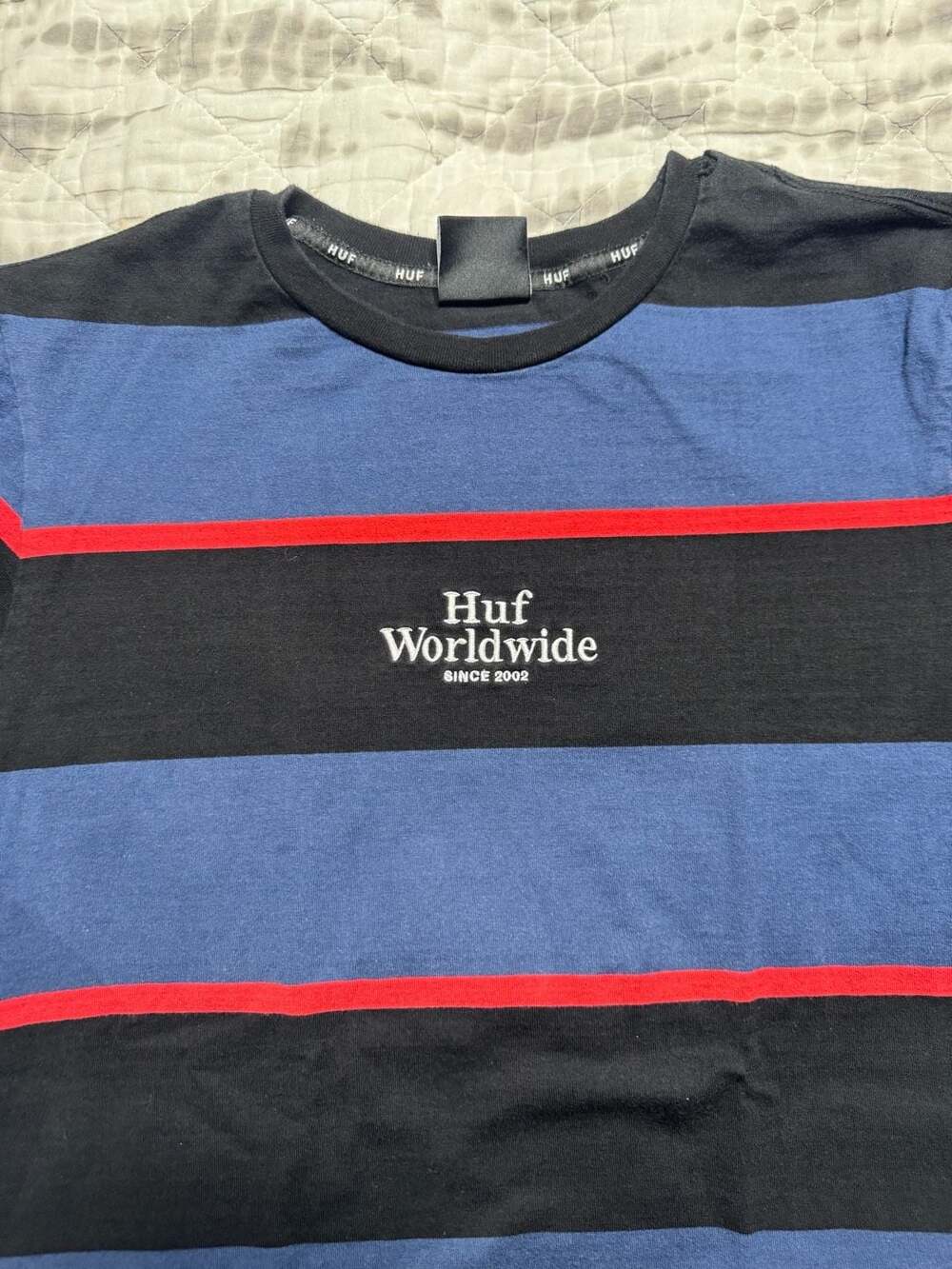 HUF Worldwide Striped Short Sleeve T-Shirt Blue Black Red Size Large